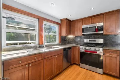 611 Fairfield Ave, Kenilworth, NJ 07033 - Photo 8