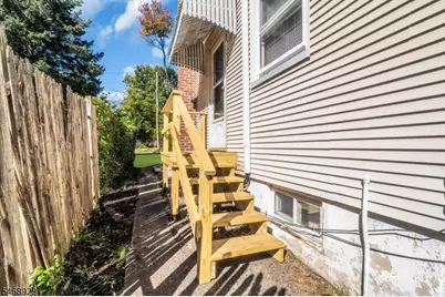 611 Fairfield Ave, Kenilworth, NJ 07033 - Photo 34