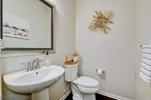 4 Woodland Wy, Mount Arlington, NJ 07856 - Photo 10