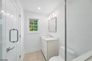 354 Beaufort Ave, Livingston, NJ 07039 - Photo 36