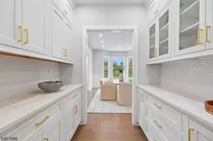 354 Beaufort Ave, Livingston, NJ 07039 - Photo 10
