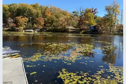 8 Hilltop Rd, Hopatcong, NJ 07821 - Photo 1