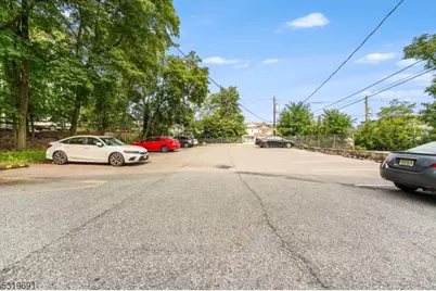 50 Elm St #B8, Morristown, NJ 07960 - Photo 18