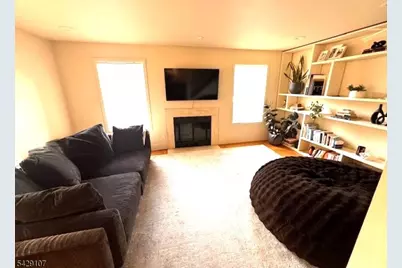 150 Country Club Dr #5, Union Township, NJ 07083 - Photo 8