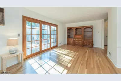 11 Cresthill Rd, Verona, NJ 07044 - Photo 10