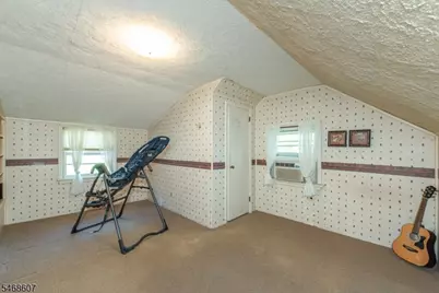 11 Cresthill Rd, Verona, NJ 07044 - Photo 20