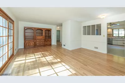 11 Cresthill Rd, Verona, NJ 07044 - Photo 12