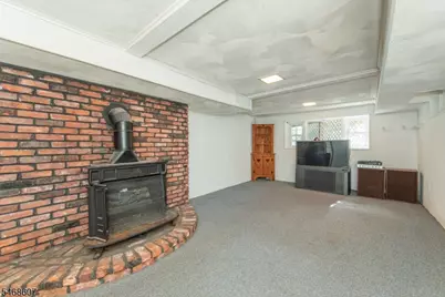 11 Cresthill Rd, Verona, NJ 07044 - Photo 22