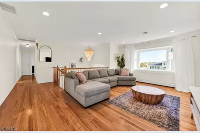 2500 Jay Pl, Union Township, NJ 07083 - Photo 4
