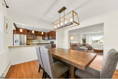2500 Jay Pl, Union Township, NJ 07083 - Photo 8