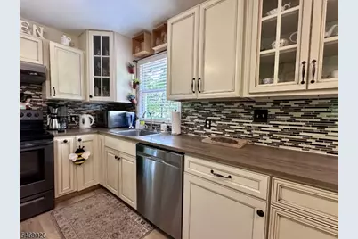 13 Oak St, Wanaque, NJ 07420 - Photo 10