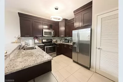 102 E Elizabeth Ave #412, Linden, NJ 07036 - Photo 2