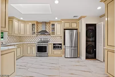 39 Weinmanns Blvd, Wayne, NJ 07470 - Photo 8