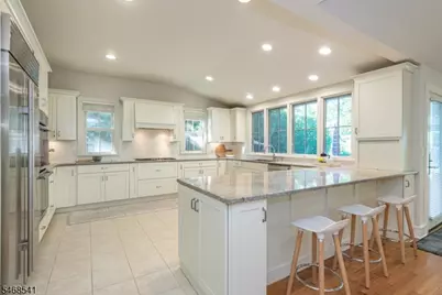 136 Montclair Ave, Montclair, NJ 07042 - Photo 18