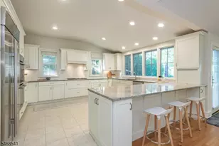 136 Montclair Ave, Montclair, NJ 07042 - Photo 18