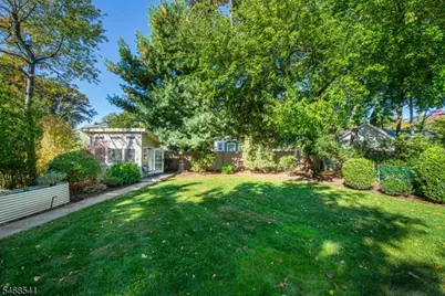 136 Montclair Ave, Montclair, NJ 07042 - Photo 46