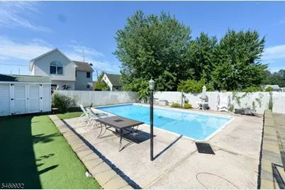 186 Palmer Ter, Wood Ridge, NJ 07075 - Photo 4