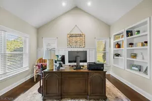 24 Lehigh Rd, Branchburg Township, NJ 08853 - Photo 14