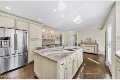 24 Lehigh Rd, Branchburg Township, NJ 08853 - Photo 18