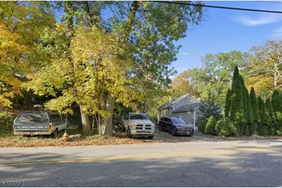 32 Northwestern Trl, Hopatcong, NJ 07843 - Photo 18