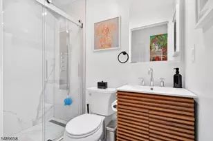 106A Astor Pl, Jersey City, NJ 07304 - Photo 10