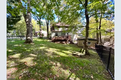 27 Cedars Rd, Caldwell, NJ 07006 - Photo 32