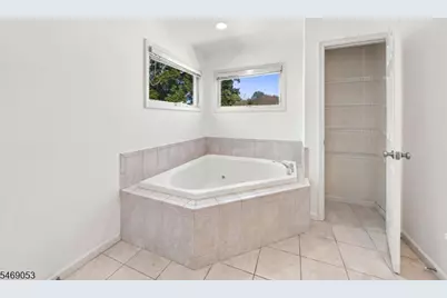 36 Fiume St, Woodbridge Township, NJ 08830 - Photo 28