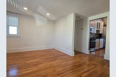 704 3rd St #2, Lyndhurst Township, NJ 07071 - Photo 4