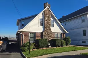 704 3rd St, Lyndhurst Township, NJ 07071 - Photo 1