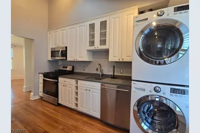704 3rd St #2, Lyndhurst Township, NJ 07071 - Photo 6