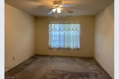 403 Hunt Dr, Holland Township, NJ 08848 - Photo 6