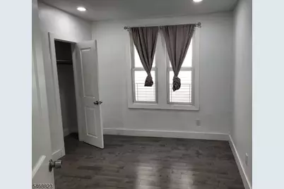 21 Oak St, East Orange, NJ 07018 - Photo 2