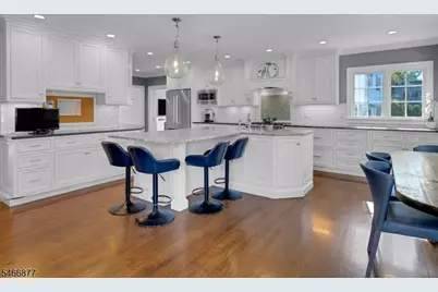 34 Bedford Rd, Summit, NJ 07901 - Photo 14