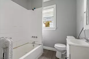 16 N 16th St, East Orange, NJ 07017 - Photo 14