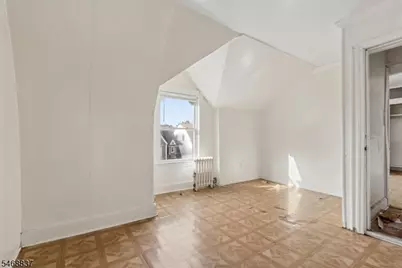 16 N 16th St, East Orange, NJ 07017 - Photo 24