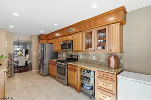 92 Laurelwood Ct, Rockaway Township, NJ 07866 - Photo 14