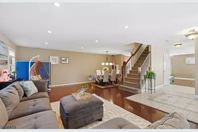 92 Laurelwood Ct, Rockaway Township, NJ 07866 - Photo 8
