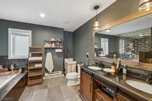 107 Hansbury Ave, Newark, NJ 07112 - Photo 18