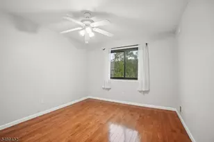 31 Castle Ridge Dr, East Hanover Township, NJ 07936 - Photo 18