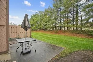 31 Castle Ridge Dr, East Hanover Township, NJ 07936 - Photo 28