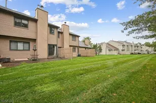 31 Castle Ridge Dr, East Hanover Township, NJ 07936 - Photo 26