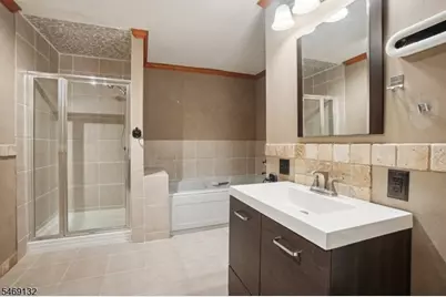 31 Castle Ridge Dr, East Hanover Township, NJ 07936 - Photo 24