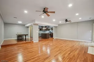 31 Castle Ridge Dr, East Hanover Township, NJ 07936 - Photo 8