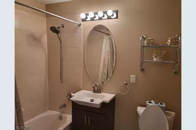 202 Edmonton Ct, Livingston, NJ 07039 - Photo 12
