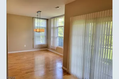 202 Edmonton Ct, Livingston, NJ 07039 - Photo 8