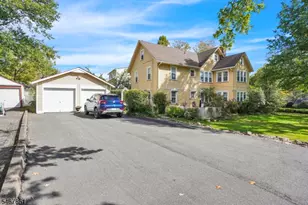 540 Up Mountain Ave, Montclair, NJ 07043 - Photo 4