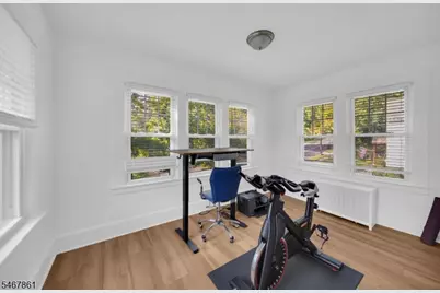 540 Up Mountain Avenue, Montclair, NJ 07043 - Photo 8