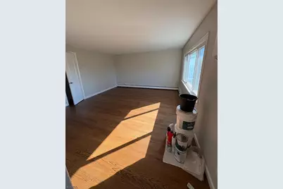 839 Riverside Ave, Lyndhurst Township, NJ 07071 - Photo 8
