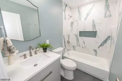 204 Idalroy Trl, Hopatcong, NJ 07843 - Photo 18