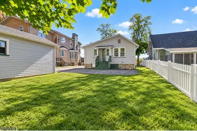 32 N Shore Rd, Denville, NJ 07834 - Photo 18